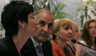 18 хил. евро чист доход за сводника от едно момиче