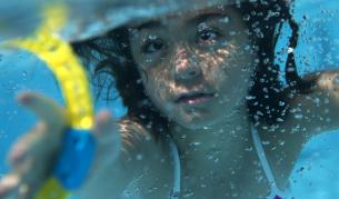 Вярно: Плуването след храна е опасно