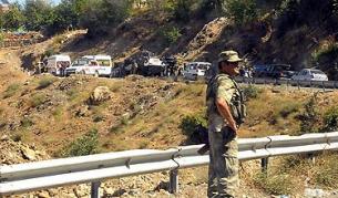 10 жертви и 63 ранени след нападение над турски военен конвой 