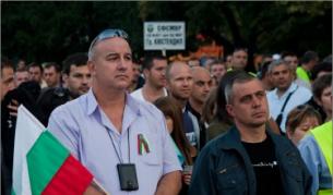 Полицаите: Пица без зеленчуци за Дянков