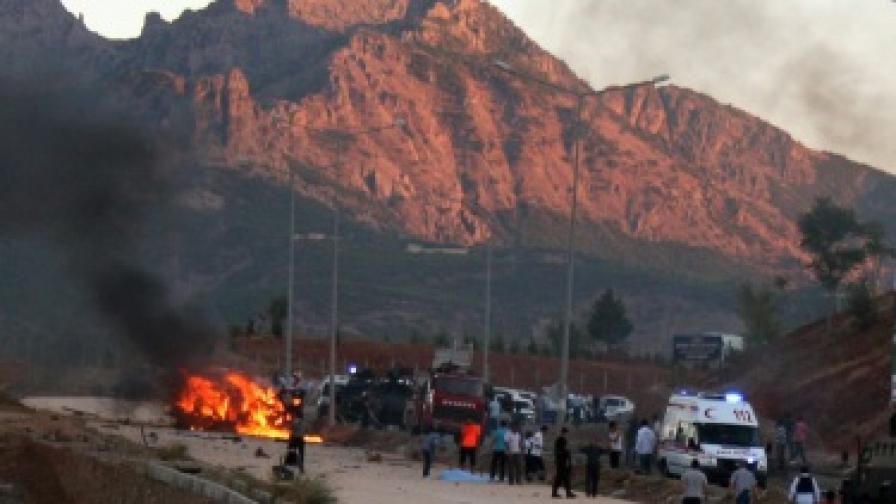 Седем души загинаха при взрив в Турция