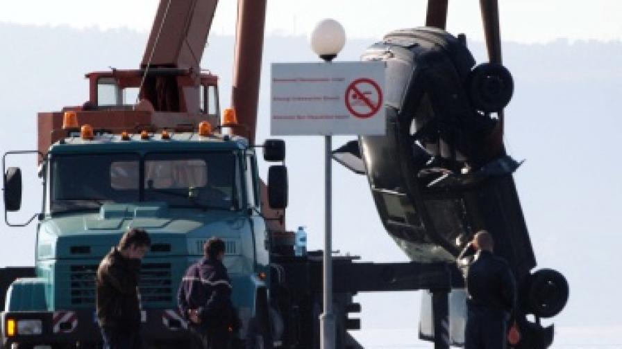 Лек автомобил в морето край Варна, има загинал