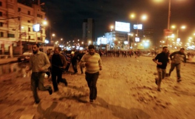Над 200 ранени в сблъсъци в Кайро
