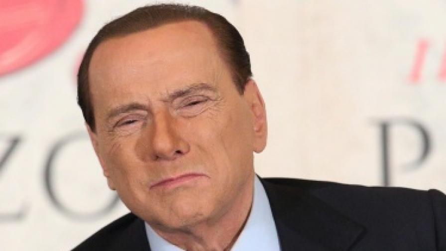 Берлускони се сгодил за 28-годишна 