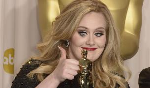 Адел иска 100 000 паунда на минута, за да пее на сватба