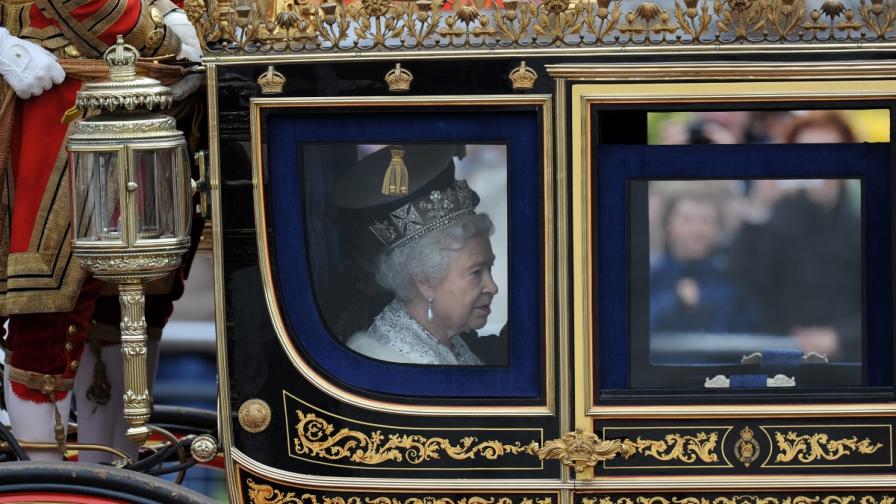 Кралица Елизабет II: Предвиждат се по-строги мерки за имигрантите