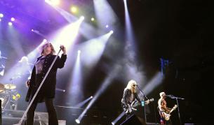 Китаристът на "Деф лепард": Болен съм от рак, обаче не смятам да умирам