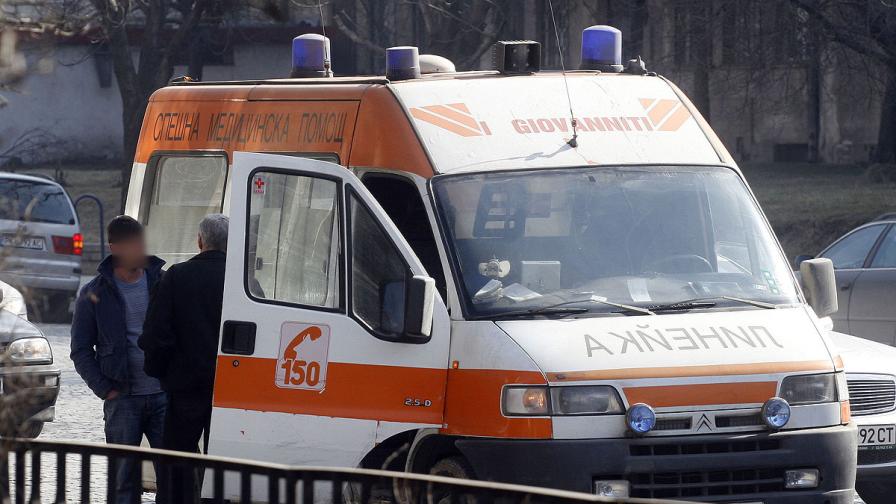 БМВ отнесе джип край Пловдив, петима ранени