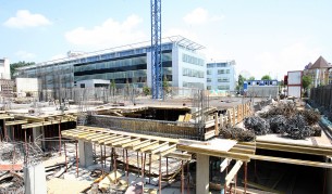 Строежът на ул. "Атанас Дуков"