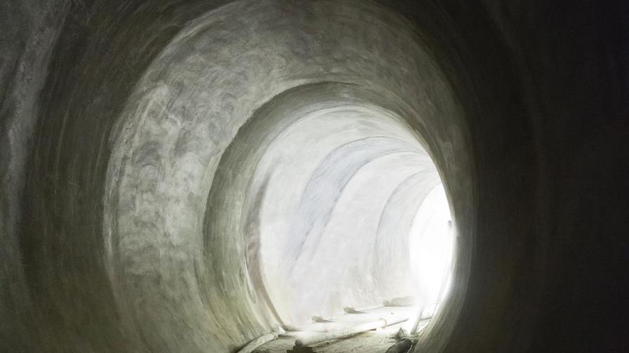 Светлината в тунела