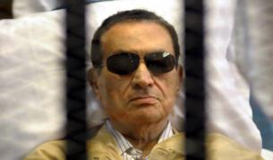 Отложиха делото срещу Мубарак за 14 септември