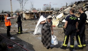 Френският омбудсман: Правителството нарушава собствените си наредби за ромските лагери