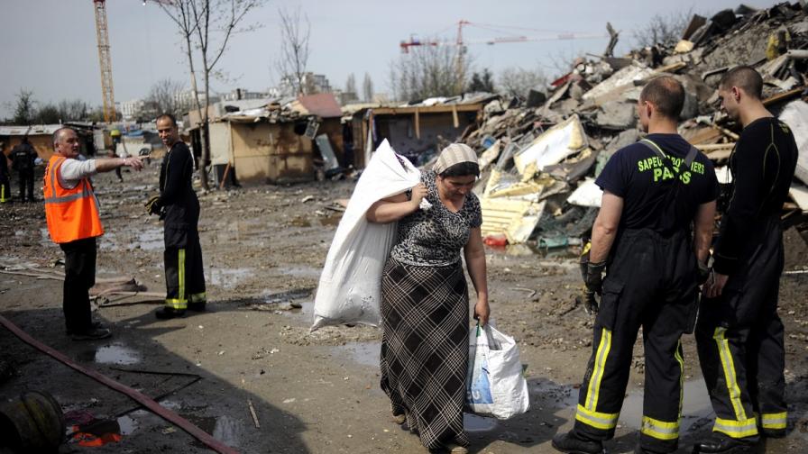 Скандал във Франция заради опорни точки за ромите