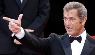 Мел Гибсън пристигна в България