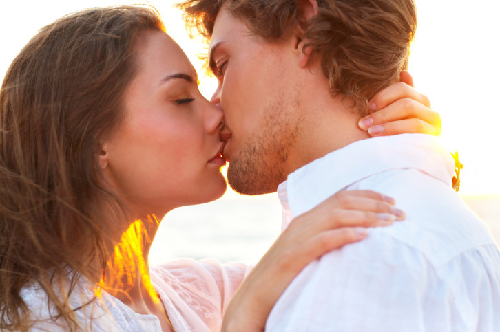 Овен - Овенът обожава страстните целувки, които бързо преминават в нещо повече.