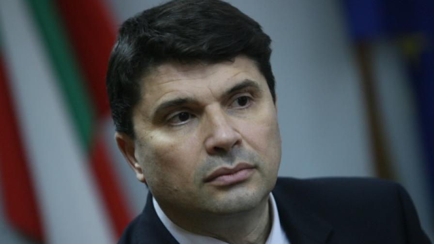 Борисов сменя шефа на агенцията за СРС-тата