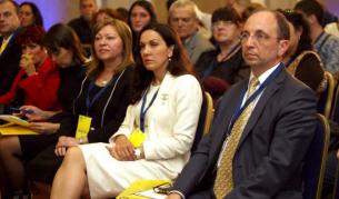 Николай Василев на VІI извънреден конгрес на НДСВ заедно с Христина Христова и Антония Първанова