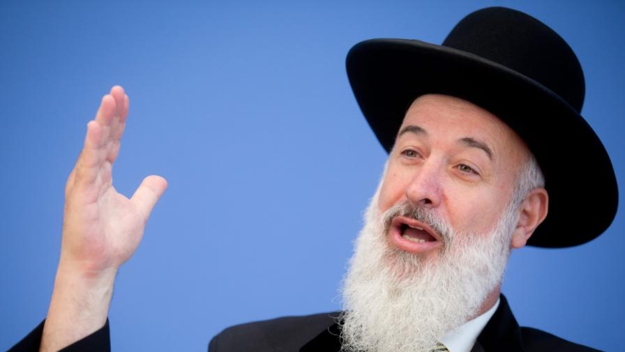 Бившият главен равин на евреите ашкенази в Израел бе арестуван по подозрения в корупция