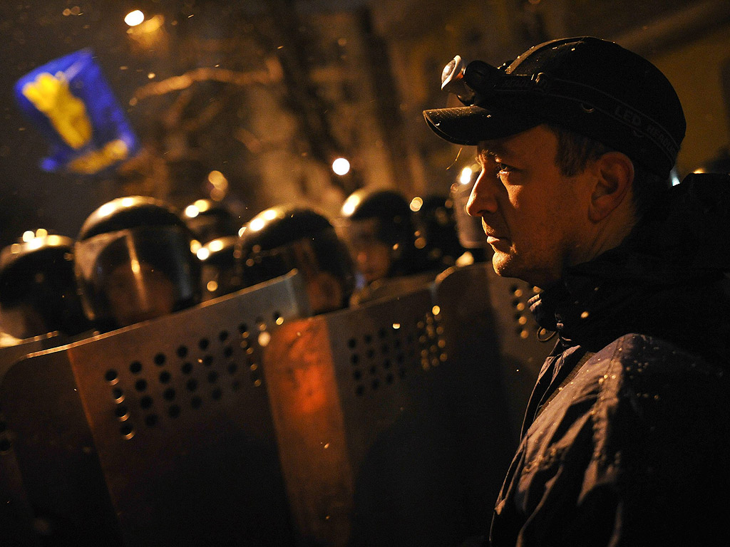Украинските сили на реда са разчистили и последните останали барикади в центъра на Киев
