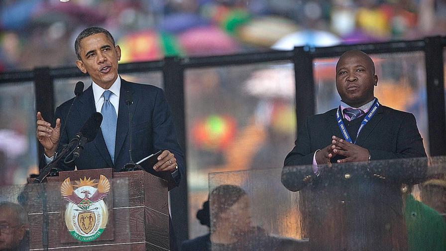 Джантие (вдясно) до президента на САЩ Барак Обама