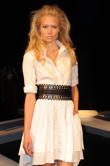 Тенденции пролет/лято 2012 - черно&бяло - снимка 130