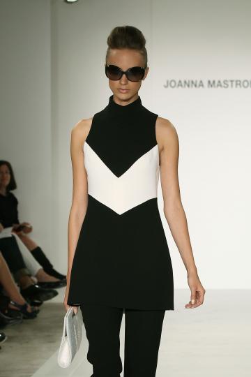 Тенденции пролет/лято 2012 - черно&бяло - снимка 103