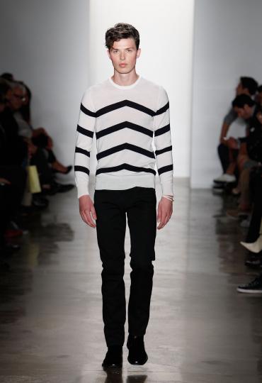 Тенденции пролет/лято 2012 - черно&бяло - снимка 100