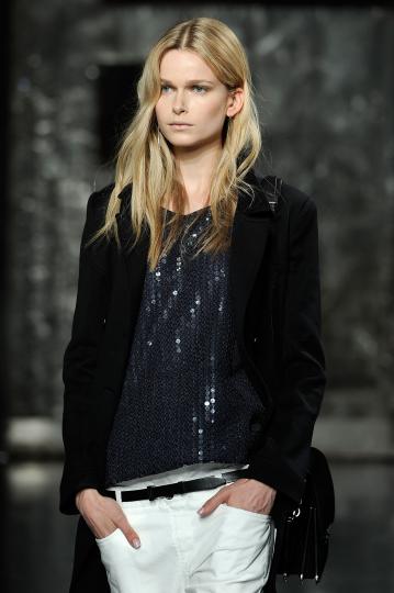 Тенденции пролет/лято 2012 - черно&бяло - снимка 70